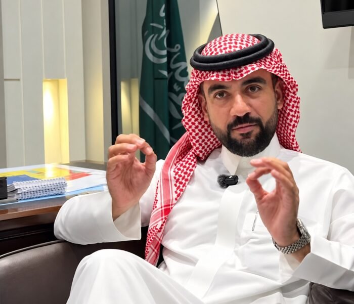 الخبير حسن آل بن زيد